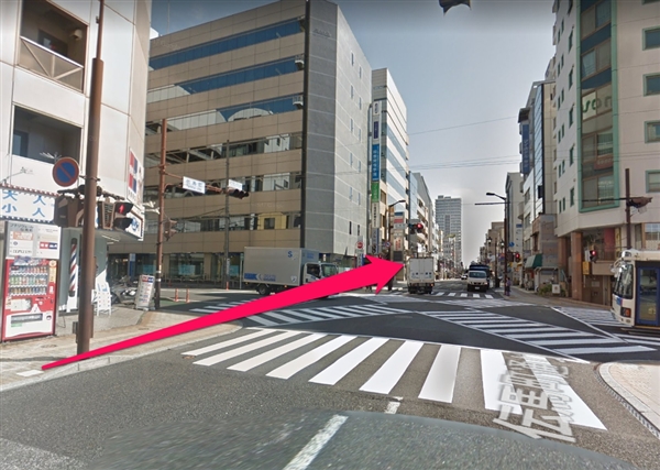 「伝馬町」交差点